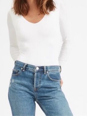 Everlane Women's White Long-Sleeve V-Neck Thong Bodysuit